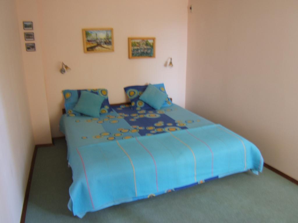 Regina'S Guesthouse Balchik Quarto foto