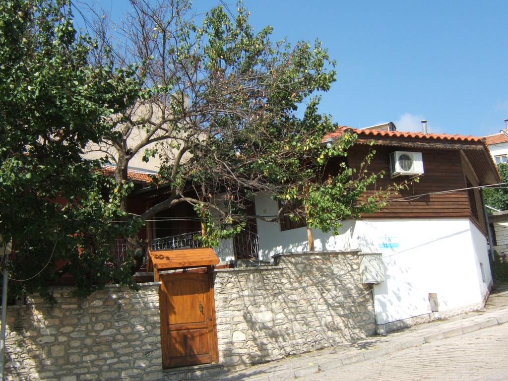 Regina'S Guesthouse Balchik Exterior foto