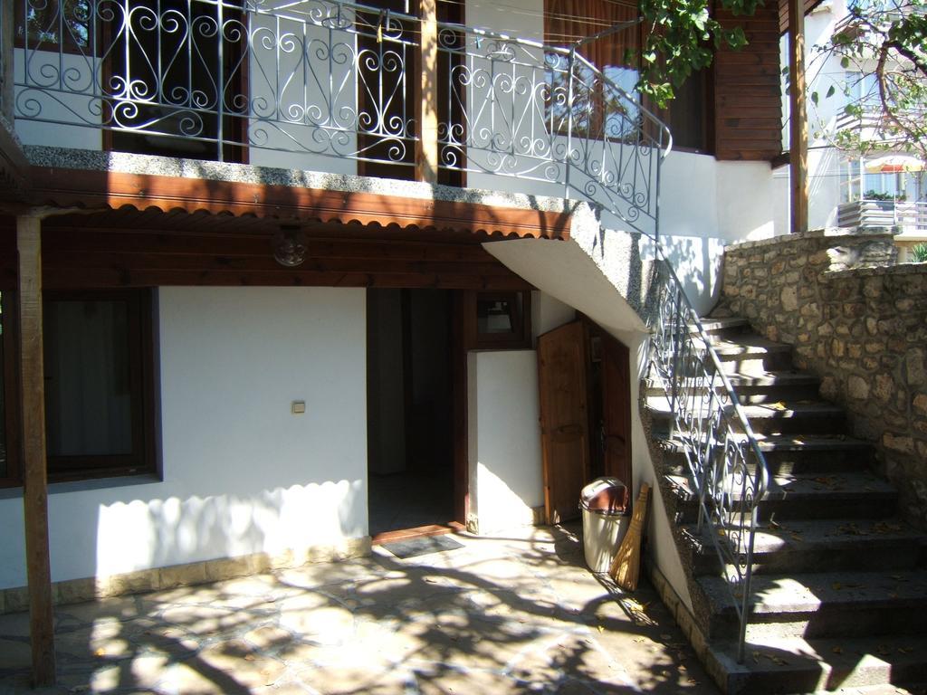 Regina'S Guesthouse Balchik Exterior foto